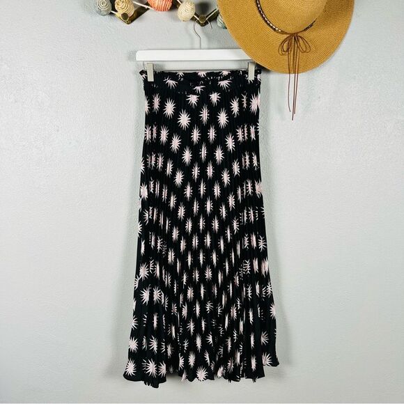 NWOT Anthropologie The Isobel Silky Pleated Maxi Skirt Black/Pink Size XS - Picture 5 of 10